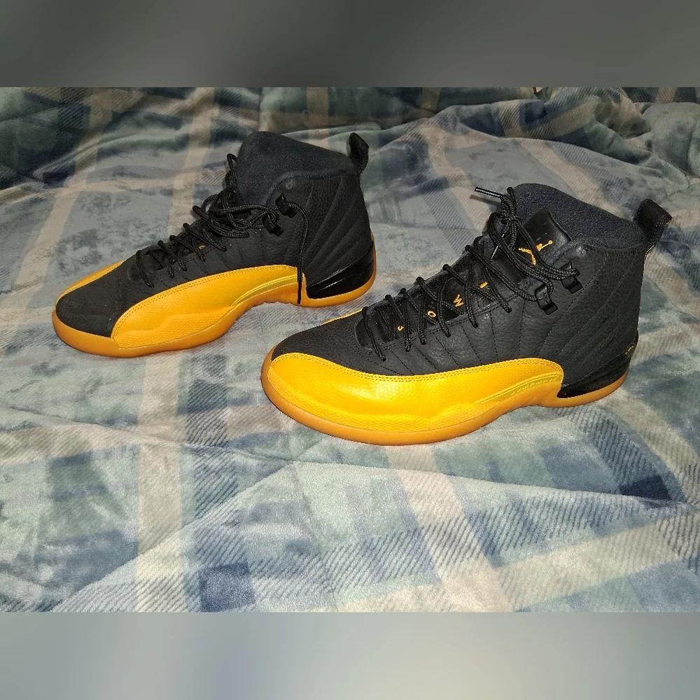 Air Jordan 12 Retro "University Gold - Picture 1 of 8